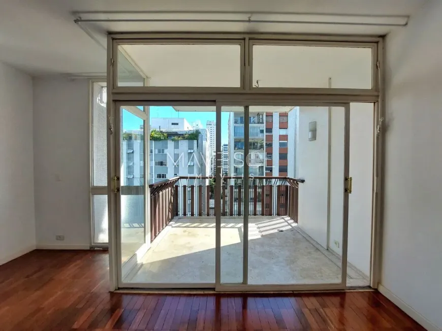 Foto 1 de Apartamento com 3 Quartos à venda, 190m² em Higienópolis, São Paulo