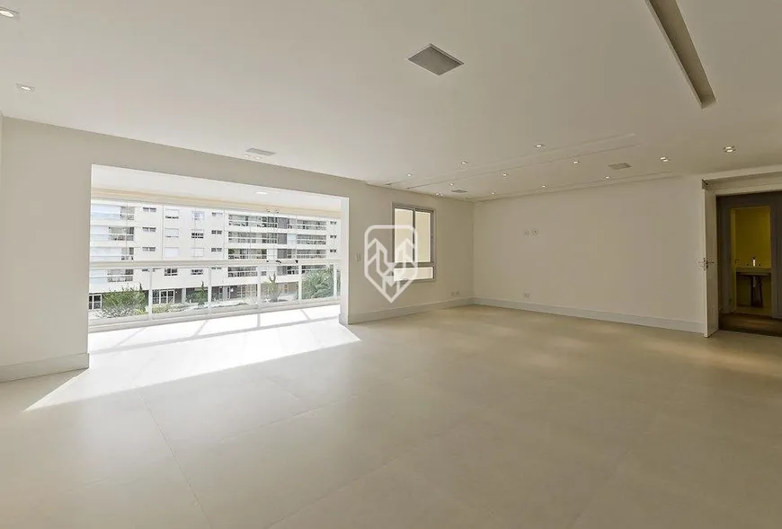 Foto 1 de Apartamento com 4 Quartos à venda, 189m² em Batel, Curitiba