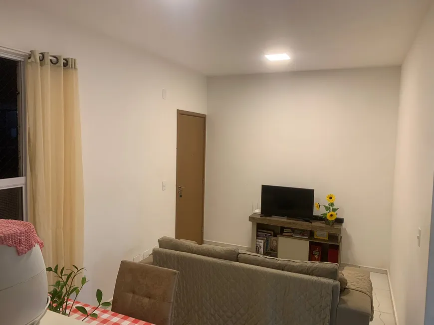 Foto 1 de Apartamento com 2 Quartos à venda, 45m² em Messejana, Fortaleza