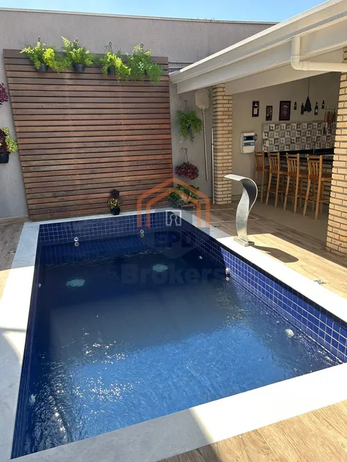 Foto 1 de Sobrado com 3 Quartos à venda, 220m² em Jardim Itália, Jundiaí