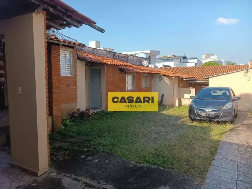 Foto 1 de Lote/Terreno à venda, 300m² em Jardim do Mar, São Bernardo do Campo