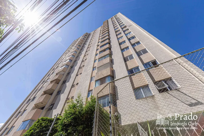 Foto 1 de Apartamento com 2 Quartos à venda, 90m² em Cristo Rei, Curitiba