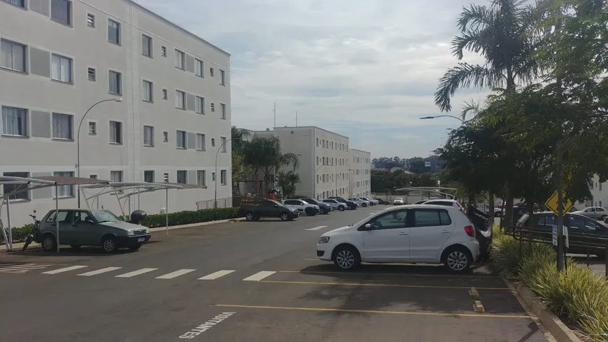 Foto 1 de Apartamento com 2 Quartos para alugar, 45m² em Uvaranas, Ponta Grossa