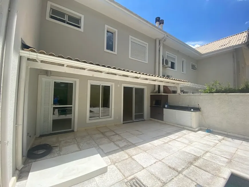 Foto 1 de Casa com 3 Quartos para alugar, 168m² em Alphaville, Santana de Parnaíba