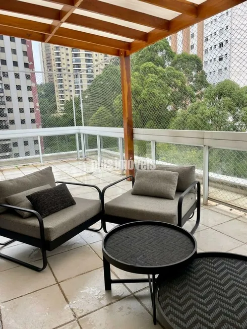 Foto 1 de Apartamento com 3 Quartos à venda, 190m² em Panamby, São Paulo