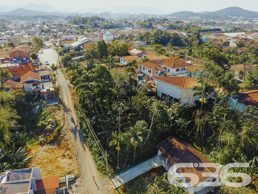 Foto 1 de Lote/Terreno à venda, 660m² em Itaum, Joinville