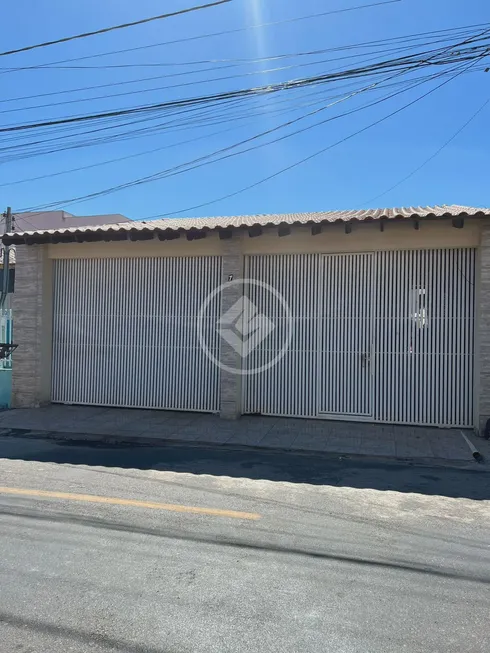 Foto 1 de Casa com 3 Quartos à venda, 200m² em Recanto dos Pássaros, Cuiabá