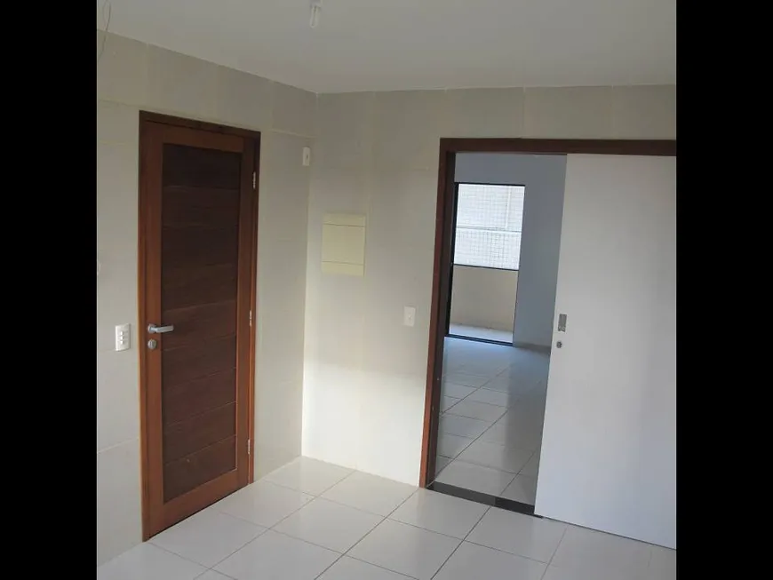 Foto 1 de Apartamento com 4 Quartos à venda, 110m² em Barro Vermelho, Natal