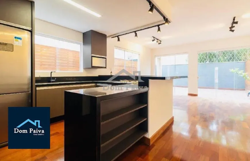 Foto 1 de Casa de Condomínio com 3 Quartos à venda, 300m² em Morumbi, São Paulo