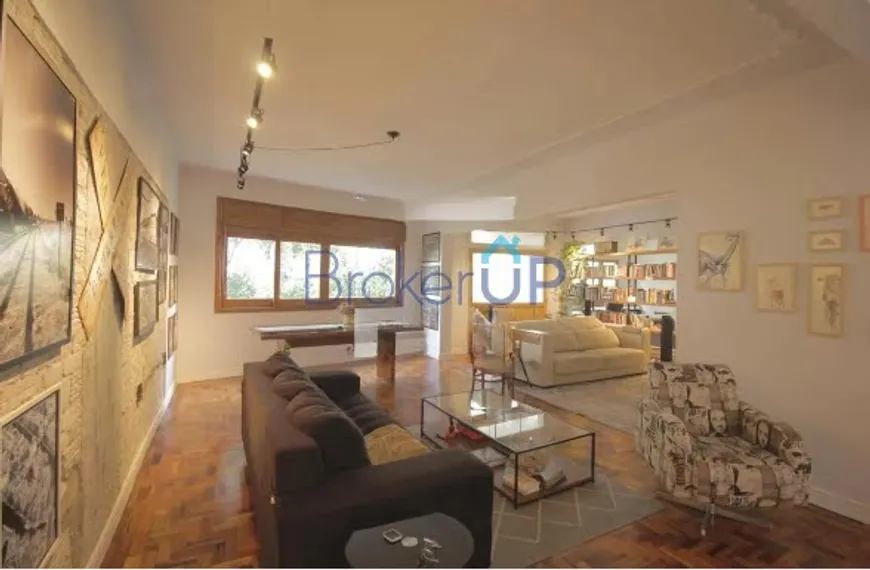 Foto 1 de Apartamento com 2 Quartos à venda, 139m² em Rio Branco, Porto Alegre