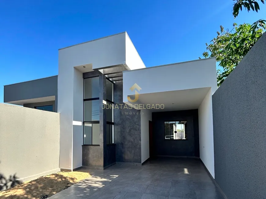 Foto 1 de Casa com 3 Quartos à venda, 75m² em Parque Taruma, Maringá