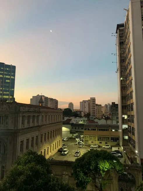 Foto 1 de Kitnet com 1 Quarto para alugar, 30m² em Centro, Rio de Janeiro