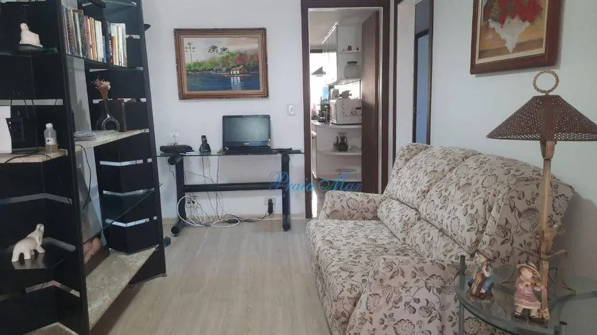 Foto 1 de Apartamento com 3 Quartos para alugar, 135m² em Pitangueiras, Guarujá