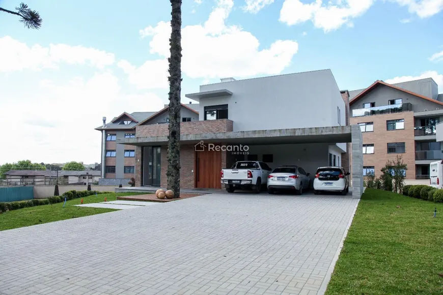 Foto 1 de Casa com 4 Quartos à venda, 412m² em Centro, Canela
