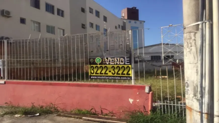 Foto 1 de Lote/Terreno à venda, 330m² em Coqueiros, Florianópolis