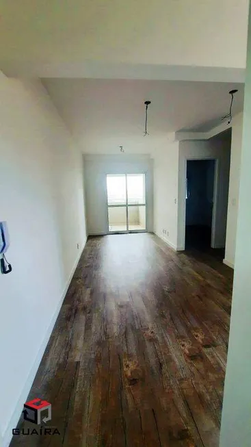 Foto 1 de Apartamento com 2 Quartos para alugar, 53m² em Vila Tibirica, Santo André