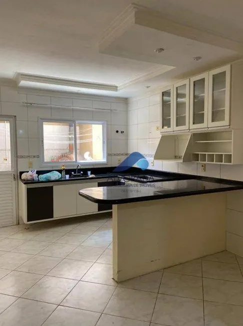 Foto 1 de Sobrado com 4 Quartos à venda, 140m² em Residencial Armando Moreira Righi, São José dos Campos