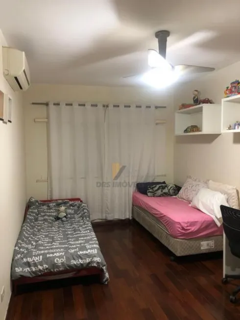 Foto 1 de Casa com 3 Quartos à venda, 169m² em Jardim Novo Sabará, Londrina