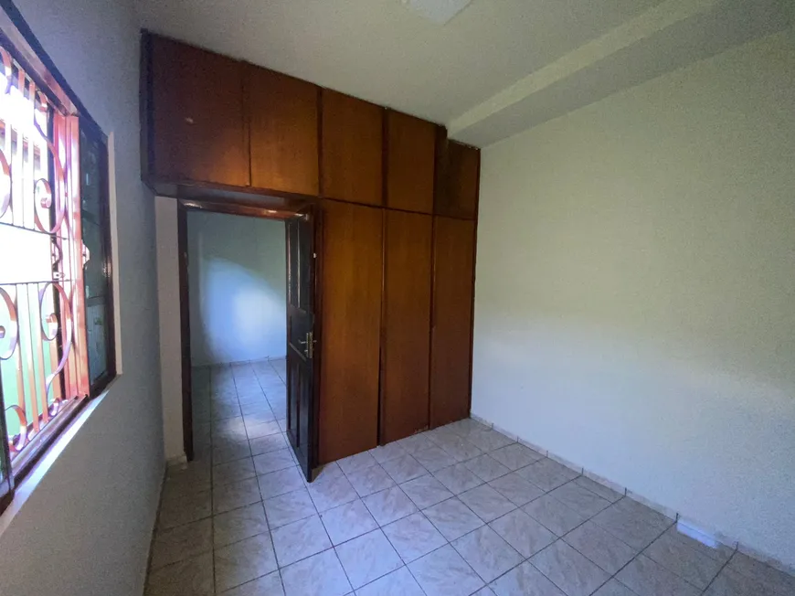 Foto 1 de Casa com 4 Quartos para alugar, 100m² em Nossa Senhora Aparecida, Uberlândia