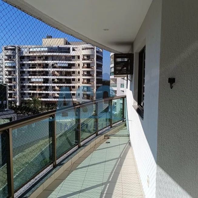 Foto 1 de Apartamento com 3 Quartos para alugar, 89m² em Recreio Dos Bandeirantes, Rio de Janeiro