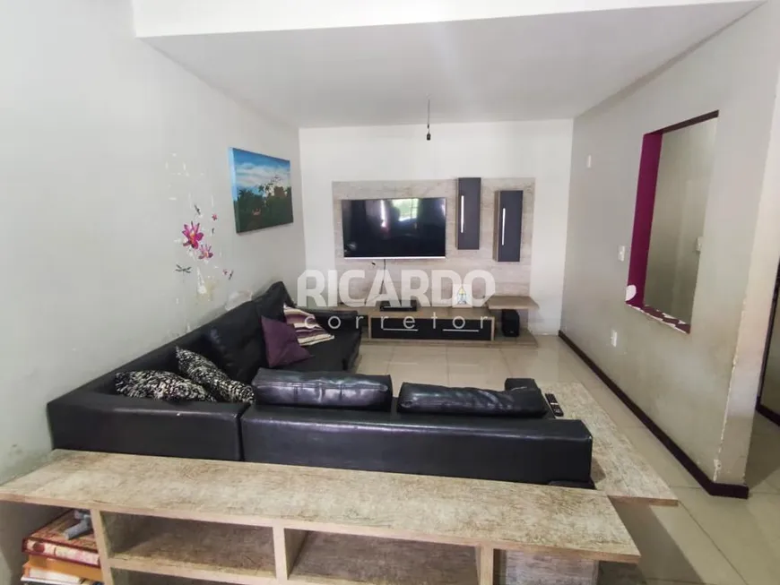 Foto 1 de Casa com 3 Quartos à venda, 220m² em Helio Ferraz, Serra