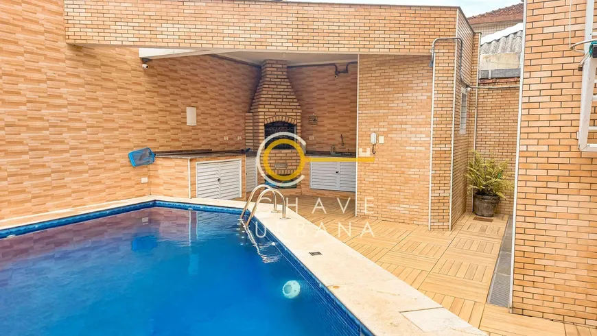 Foto 1 de Sobrado com 4 Quartos à venda, 231m² em Vila Voturua, São Vicente