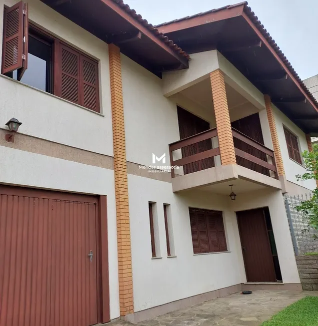 Foto 1 de Casa com 3 Quartos à venda, 266m² em Panazzolo, Caxias do Sul