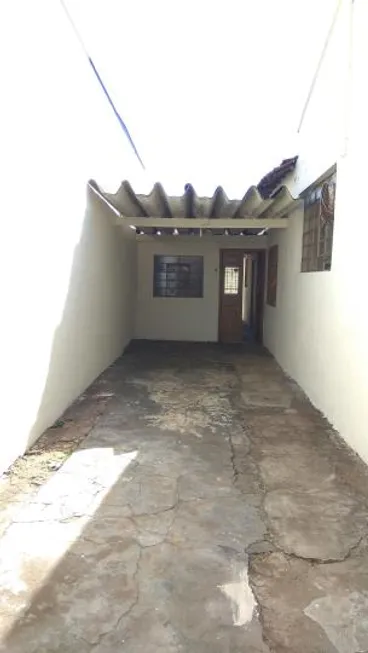 Foto 1 de Casa com 4 Quartos para alugar, 77m² em Campos Eliseos, Ribeirão Preto