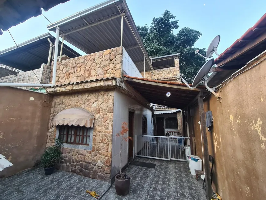 Foto 1 de Casa com 2 Quartos à venda, 108m² em Centro, Mesquita