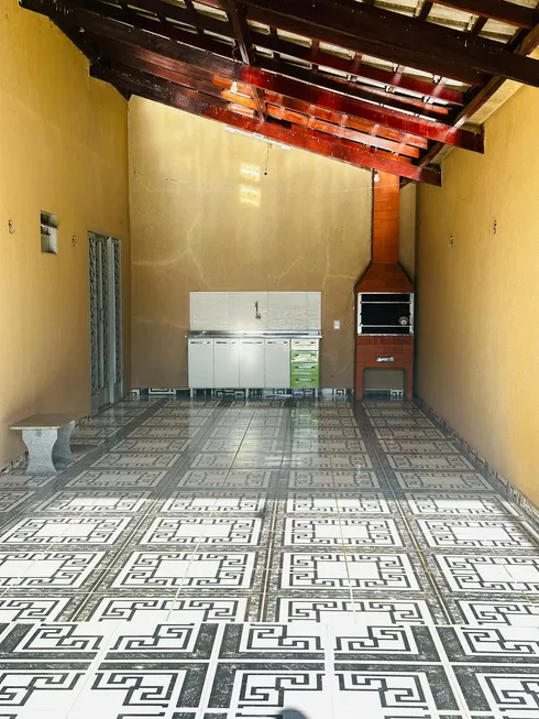 Foto 1 de Casa com 2 Quartos à venda, 200m² em Arapoanga, Brasília