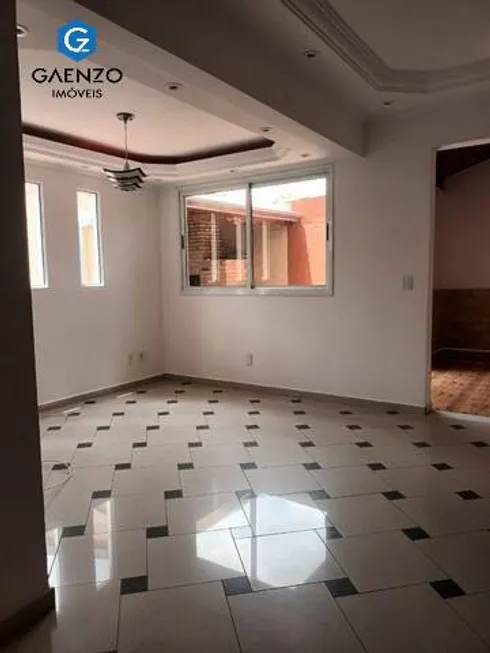 Foto 1 de Casa de Condomínio com 3 Quartos à venda, 87m² em Padroeira, Osasco