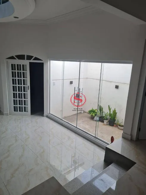 Foto 1 de Sobrado com 3 Quartos à venda, 184m² em Jardim Luso, Ribeirão Pires