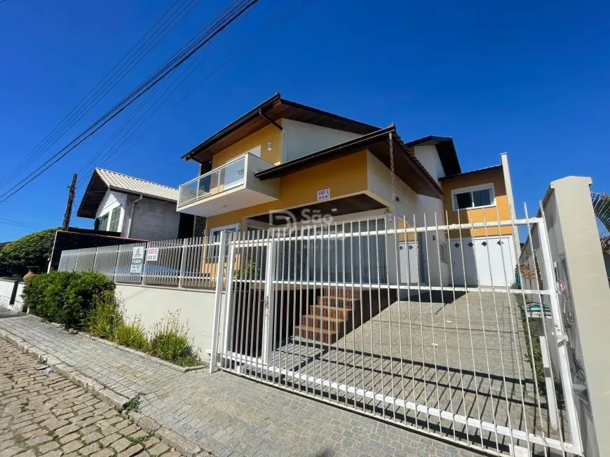 Foto 1 de Casa com 5 Quartos à venda, 320m² em , São Francisco do Sul