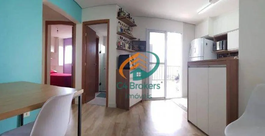 Foto 1 de Apartamento com 2 Quartos à venda, 46m² em Vila Galvão, Guarulhos