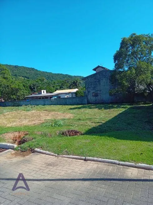 Foto 1 de Lote/Terreno à venda, 634m² em Armação do Pântano do Sul, Florianópolis