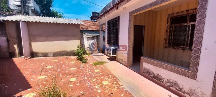 Foto 1 de Casa com 2 Quartos à venda, 124m² em Tanque, Rio de Janeiro