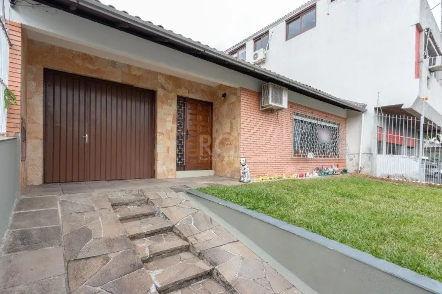 Foto 1 de Casa com 3 Quartos à venda, 161m² em Cristal, Porto Alegre