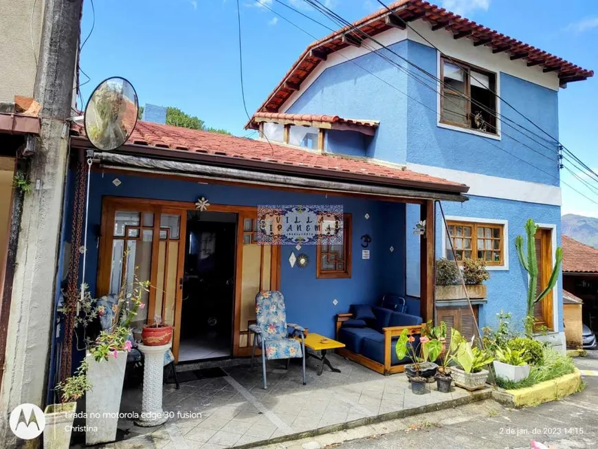 Foto 1 de Casa de Condomínio com 3 Quartos à venda, 137m² em Iúcas, Teresópolis