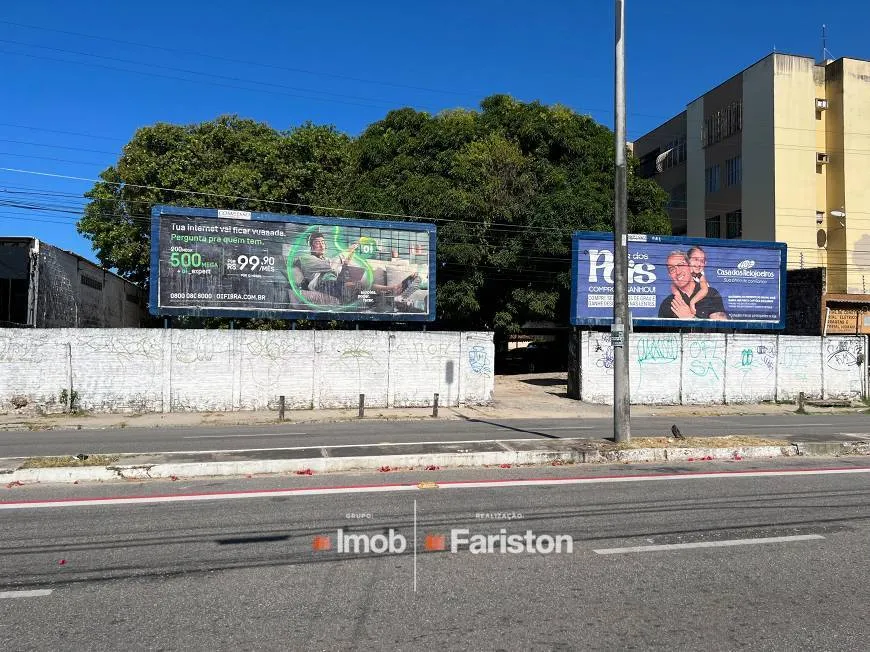 Foto 1 de Lote/Terreno à venda em Vila União, Fortaleza