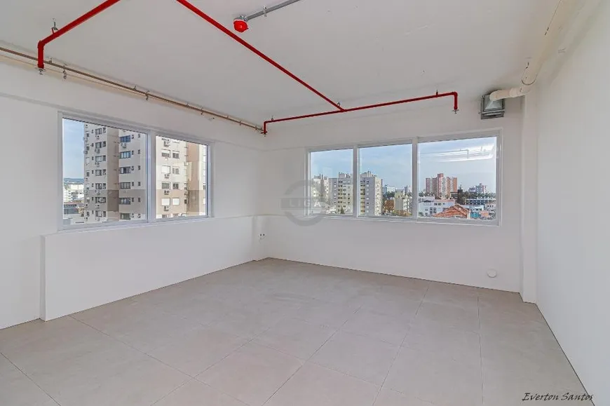 Foto 1 de Sala Comercial para venda ou aluguel, 38m² em Santana, Porto Alegre