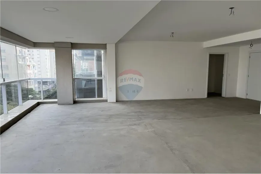 Foto 1 de Apartamento com 4 Quartos à venda, 240m² em Cerqueira César, São Paulo