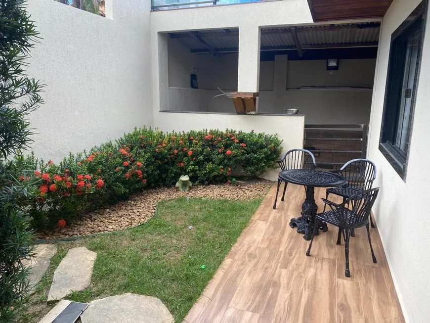 Foto 1 de Casa com 4 Quartos à venda, 229m² em São Marcos, Macaé