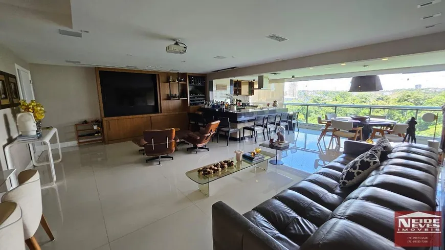 Foto 1 de Apartamento com 5 Quartos à venda, 253m² em Patamares, Salvador