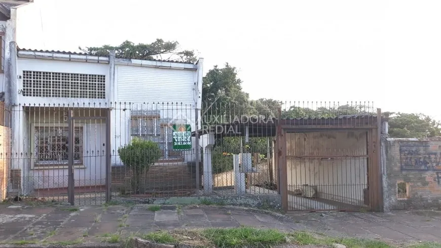 Foto 1 de Casa com 3 Quartos à venda, 126m² em Teresópolis, Porto Alegre