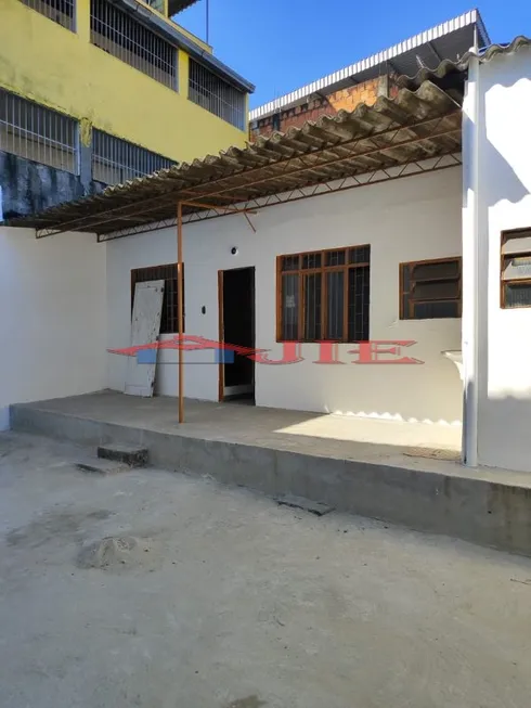 Foto 1 de Casa com 2 Quartos para alugar, 70m² em Anchieta, Rio de Janeiro