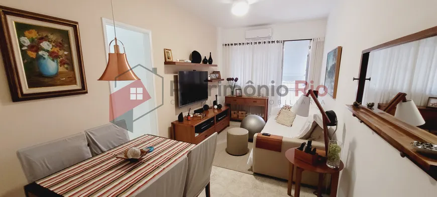 Foto 1 de Apartamento com 2 Quartos à venda, 60m² em Vicente de Carvalho, Rio de Janeiro