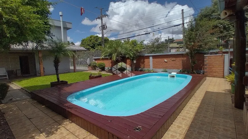 Foto 1 de Casa com 3 Quartos à venda, 200m² em Igara, Canoas