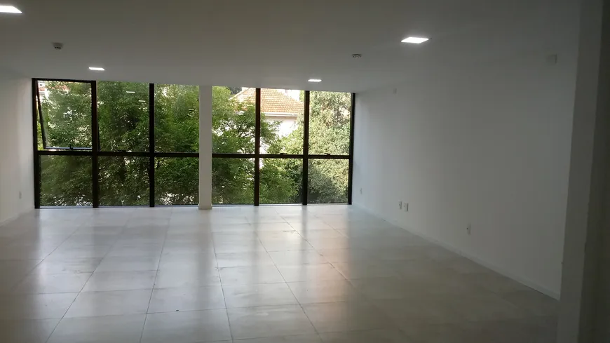 Foto 1 de Sala Comercial para alugar, 65m² em Floresta, Porto Alegre