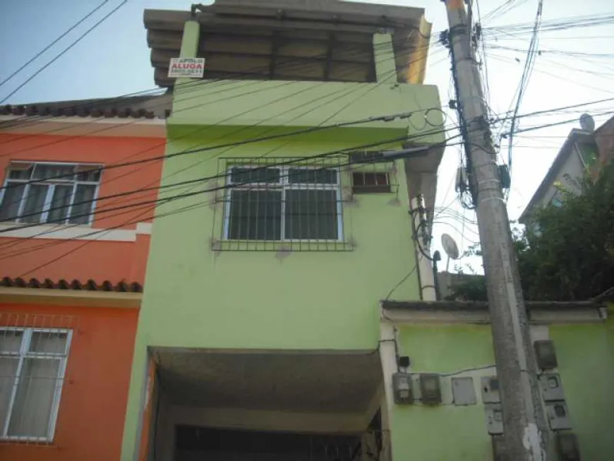 Foto 1 de Sobrado com 1 Quarto para alugar, 26m² em Santa Catarina, São Gonçalo