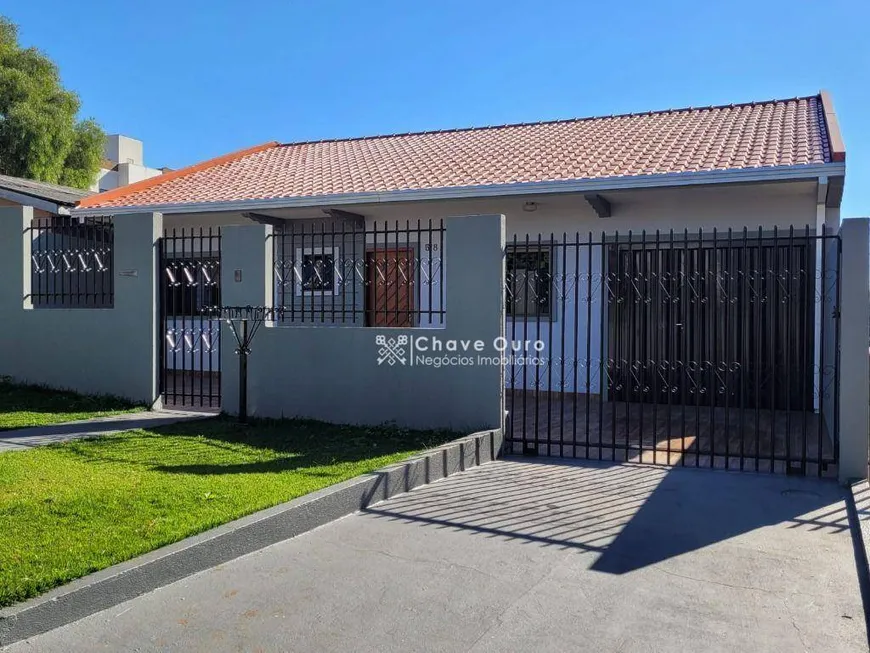 Foto 1 de Casa com 3 Quartos à venda, 210m² em Claudete, Cascavel